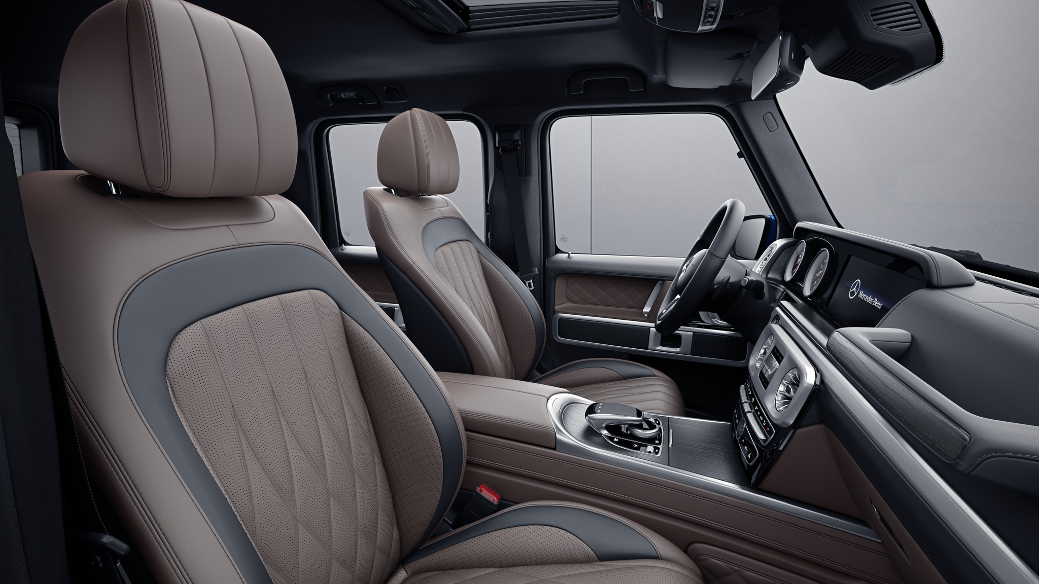 Habitacle de la Mercedes Classe G avec une Sellerie cuir nappa bicolore - marron tartuffe noir