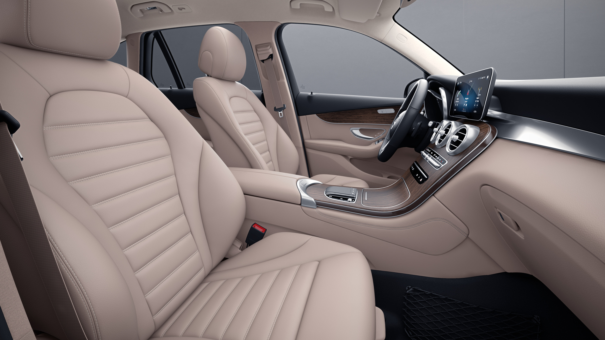 Habitacle de la Mercedes GLC Coupé avec une Sellerie cuir - beige soie naturelle noir 
