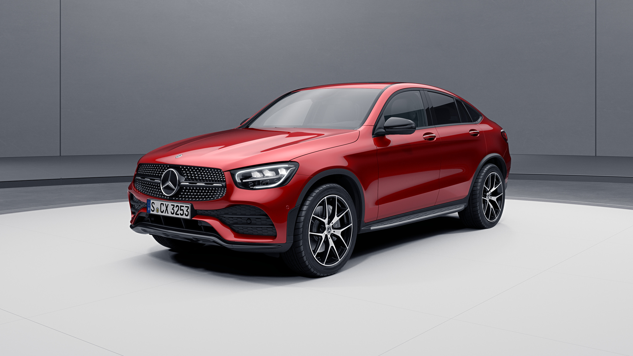 Extérieur de la Mercedes GLC Coupé - Peinture designo - rouge jacinthe métallisé 