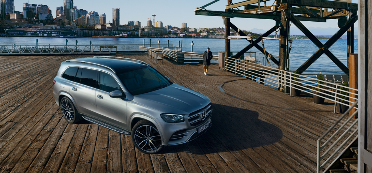 Mercedes GLS Grise en arrêt  - vue de trois quarts de profil