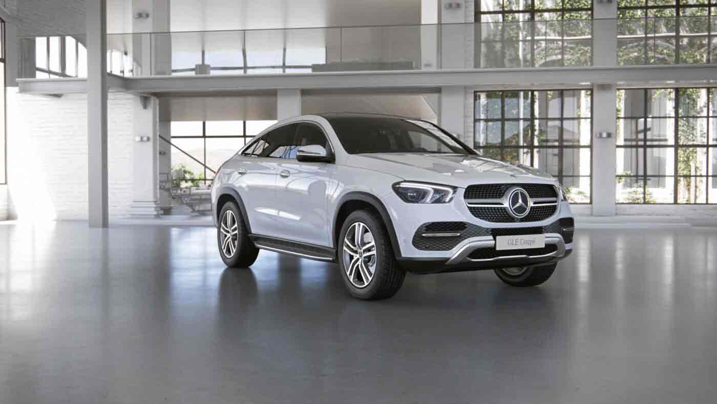  Mercedes Benz GLE Coupé - Finition Luxury - Vue de trois quarts de profil en arrêt