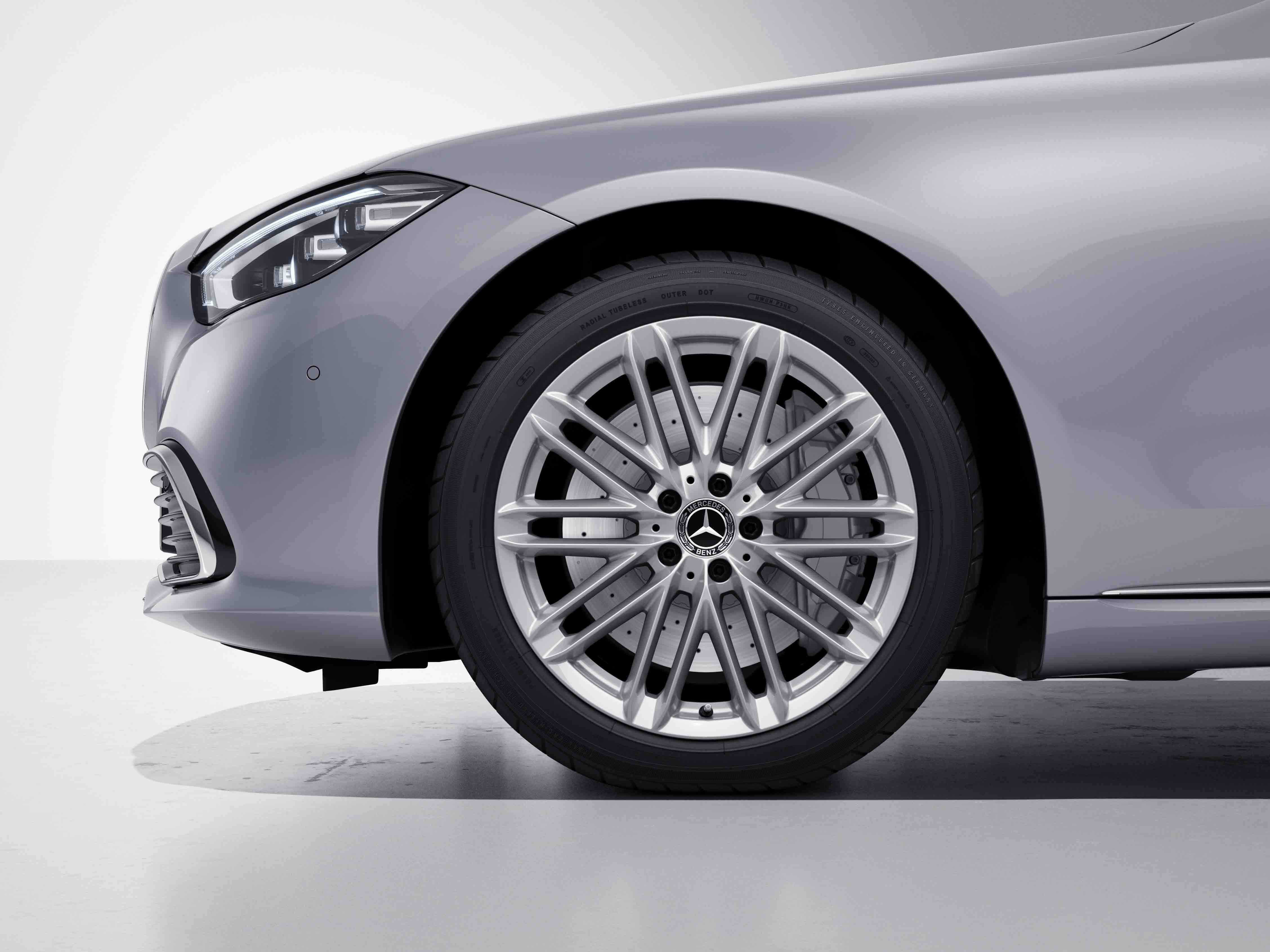 Jantes AMG 19 à doubles branches de la Mercedes-Benz Classe S Limousine