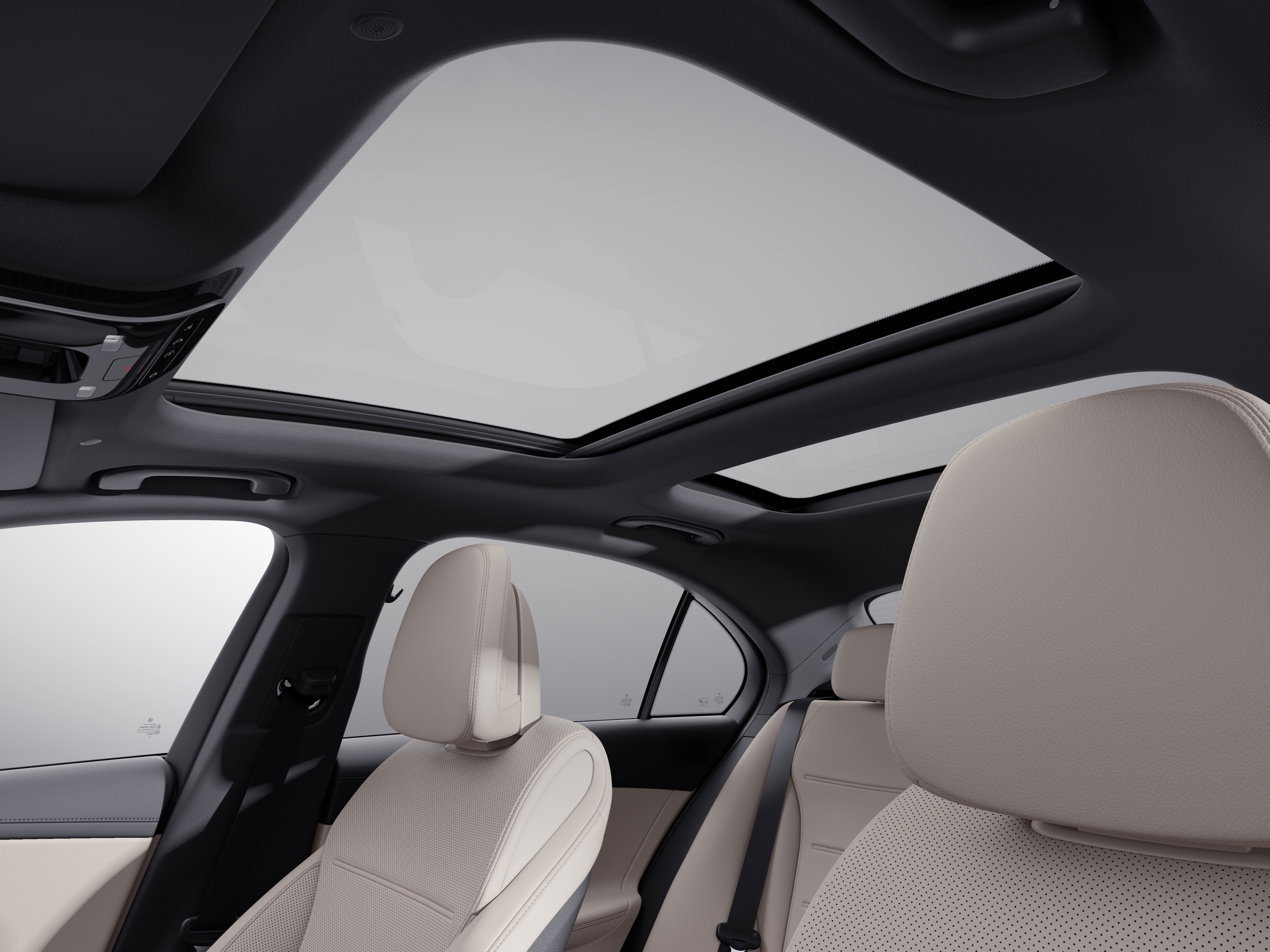Toit panoramique ouvrant de la Mercedes Classe C Berline - Finition Luxury