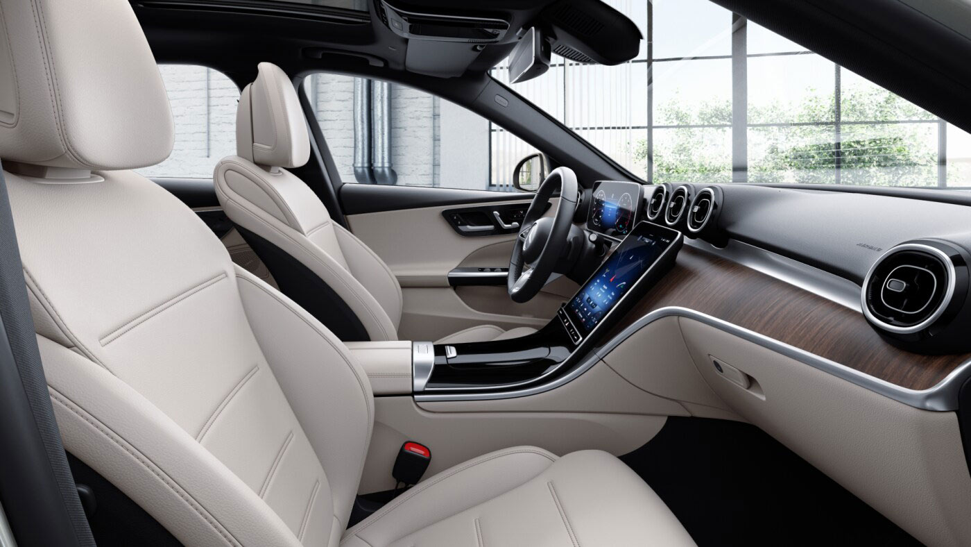 Profil de l’intérieur de la Mercedes-Benz Classe C Berline Finition Luxury