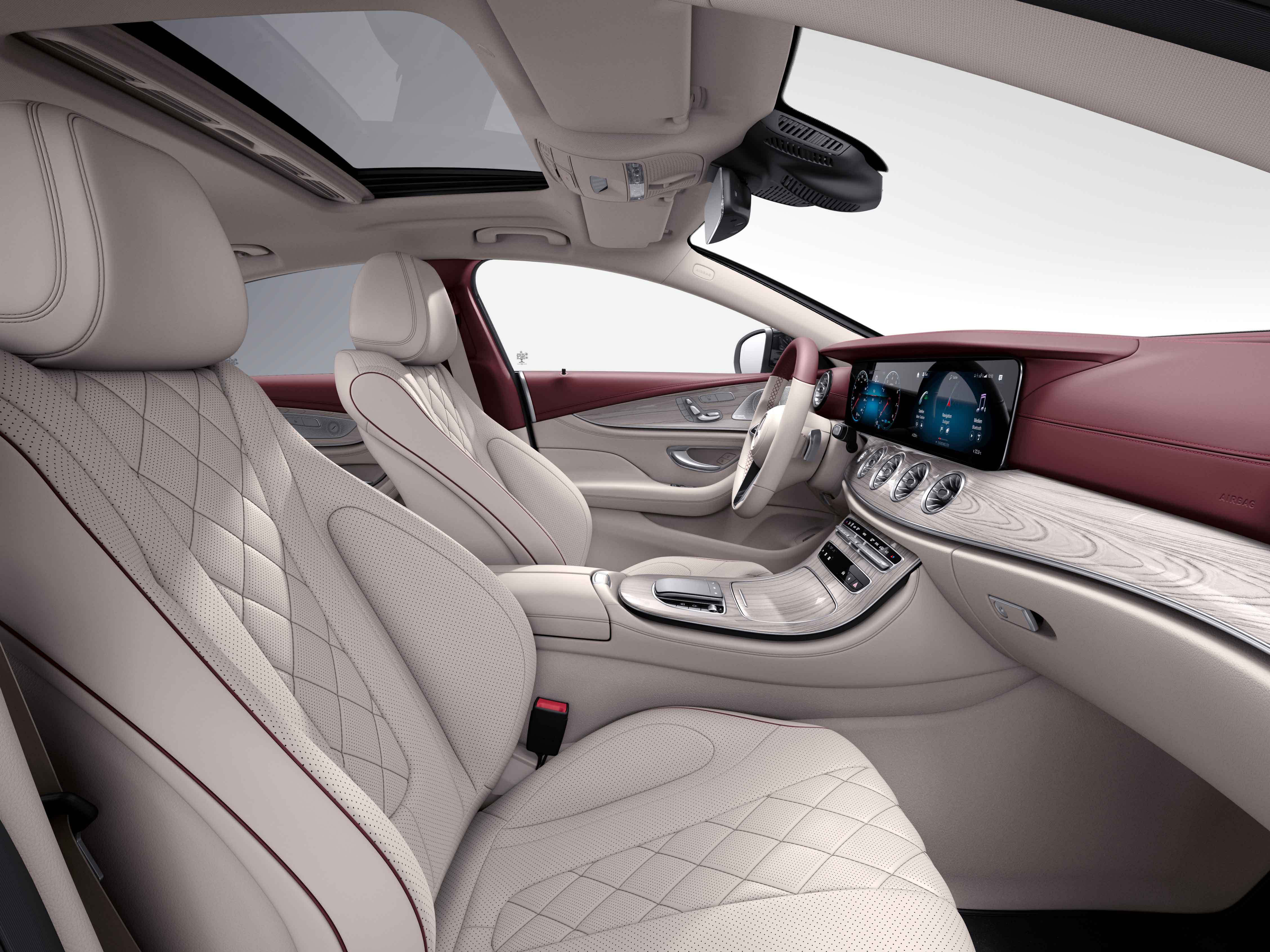 Mercedes Benz Nouveau CLS Coupé -Cuir Nappa designo – Beige macchiato-rouge Titien